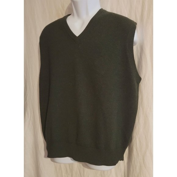 Brooks Brothers Other - Brooks Brothers forest green v neck 3 ply cashmere vest